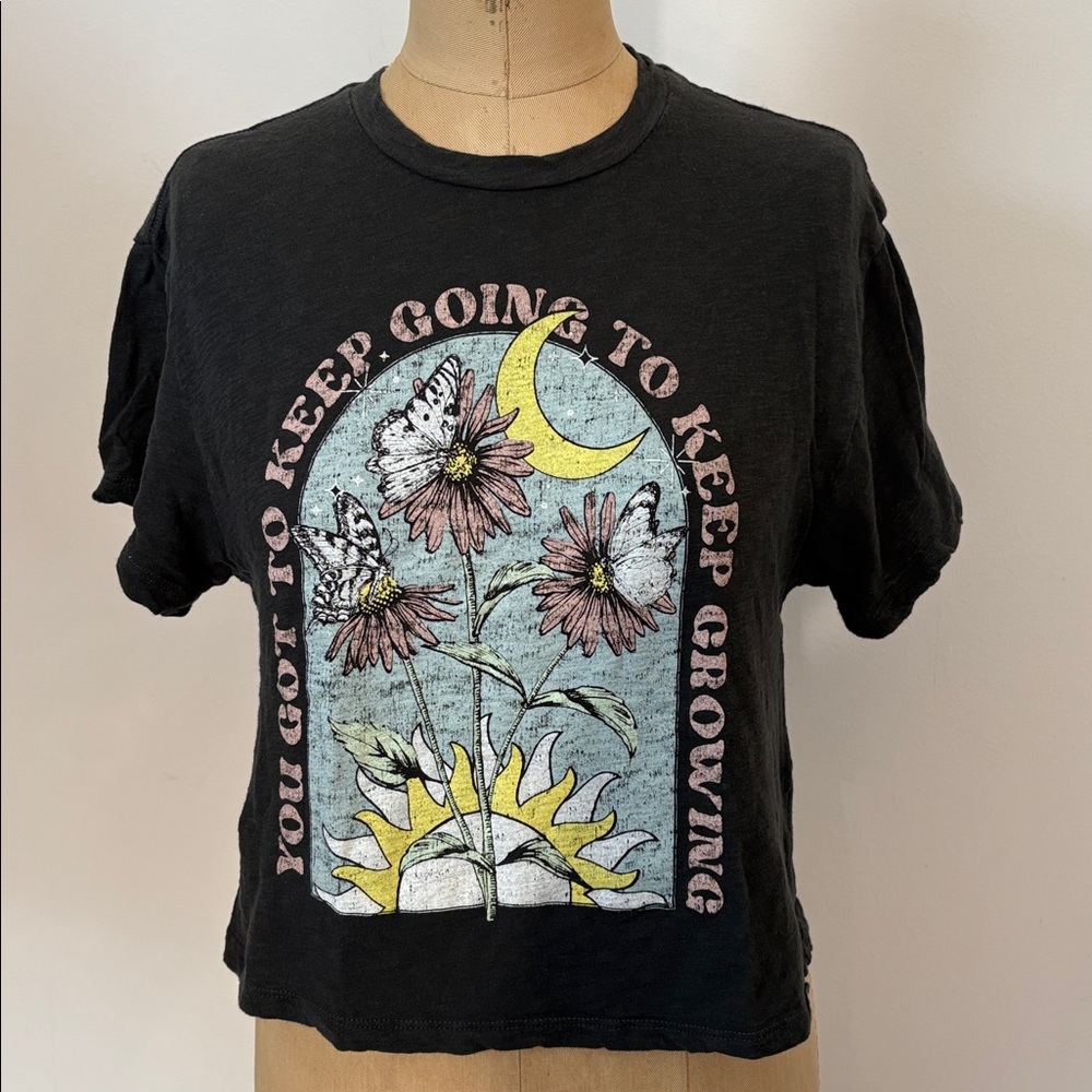 Outlaw Women’s Graphic Tee Off Black Floral XS Cotton